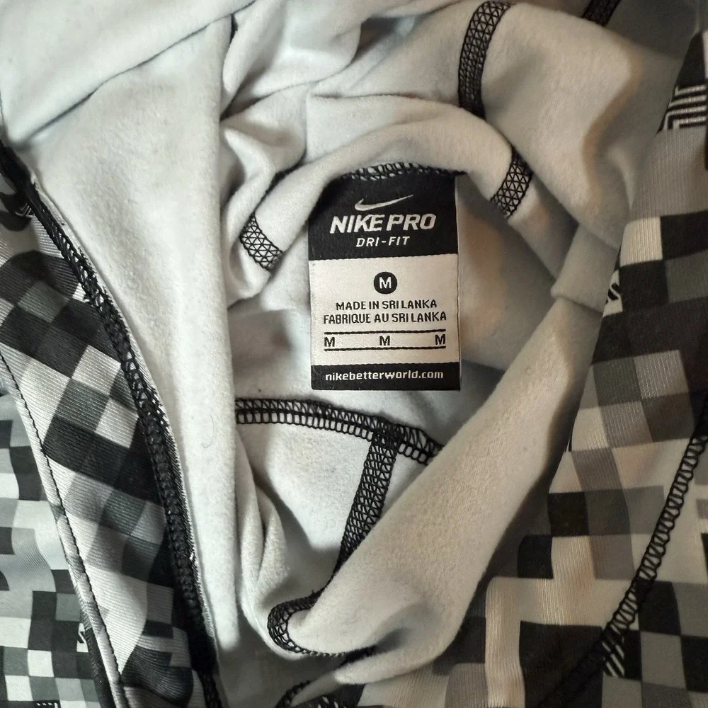 Nike pro hoodie